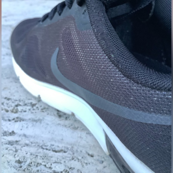 Nike Air Max Black Women’s Size 7 - Picture 4 of 6